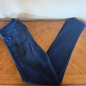 ⭐️NEWLY ADDED ⭐️American Eagle Stretch Jeggings
